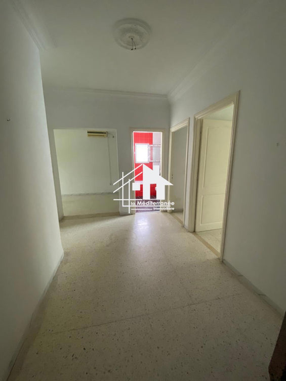 location étage de villa s2 au Bardo 20 Mars