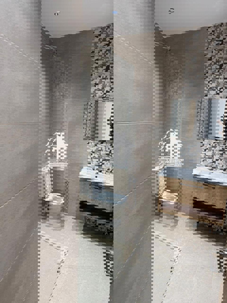 A louer s+2 à ennkhilet