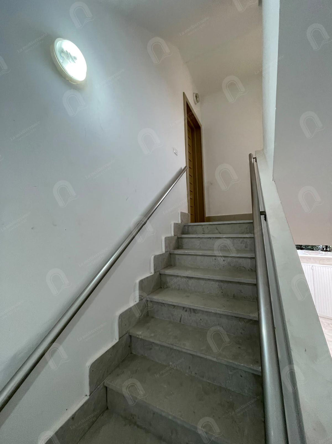 A louer appartement S+1 hst à denden