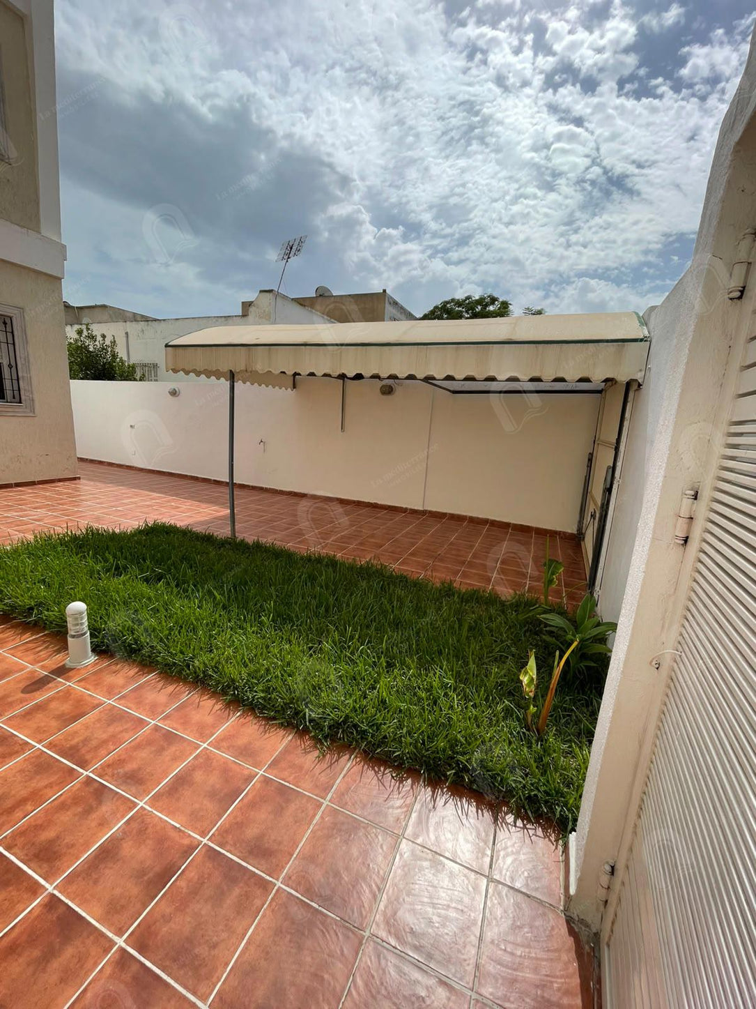 A vendre une superbe villa au bardo