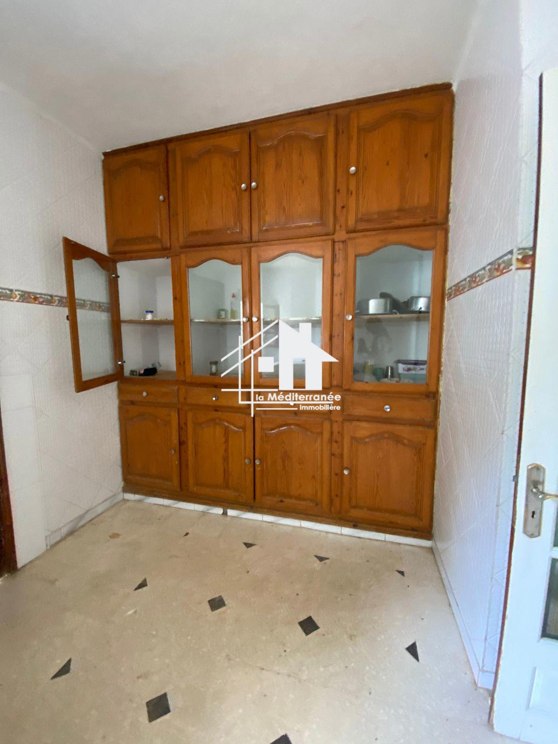 A louer étage de villa S+2 au bardo