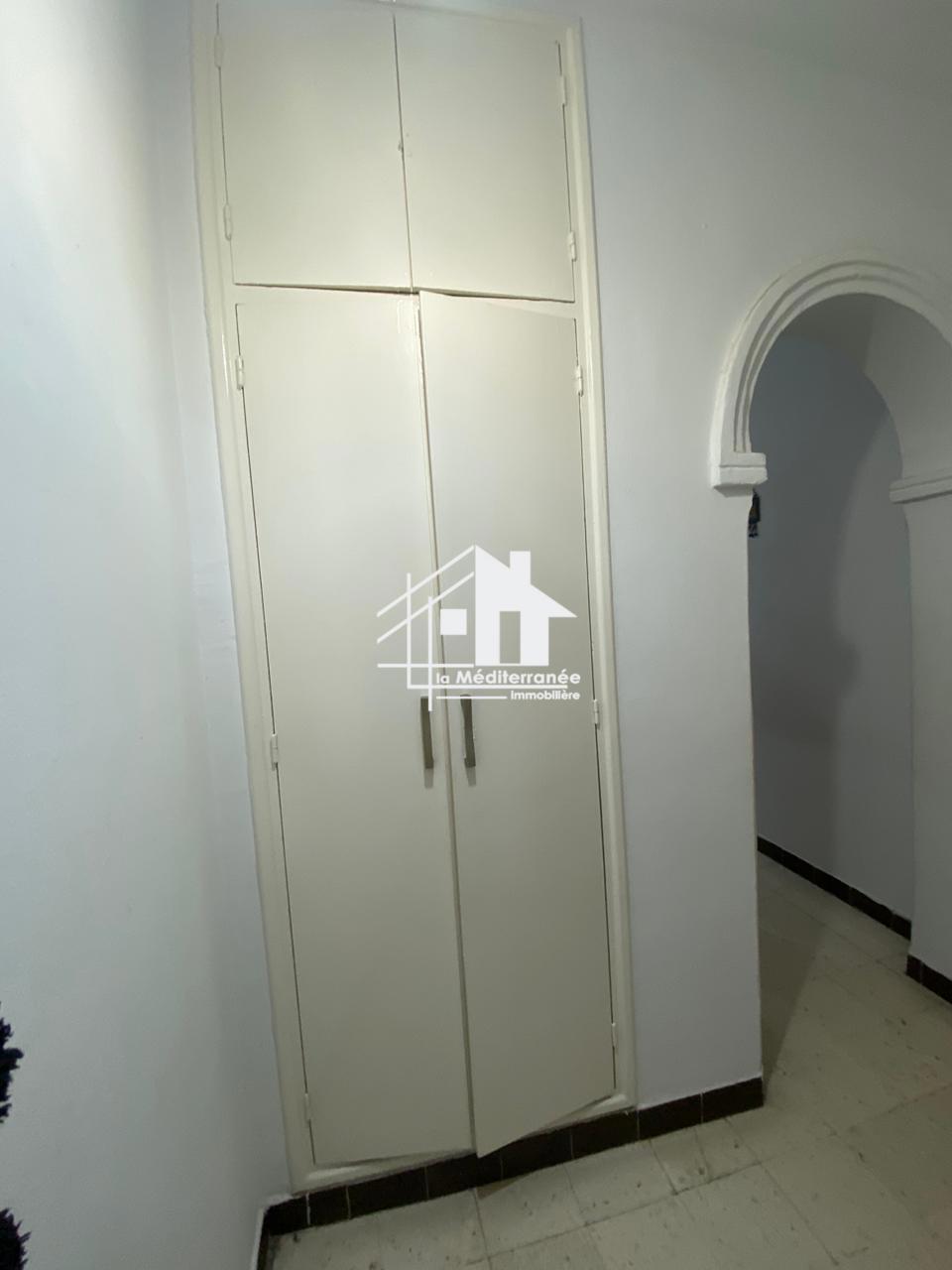 A louer appartement S+2 vide au Bardo 20 Mars