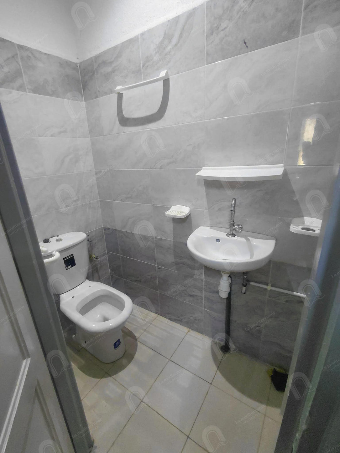 A vendre immeuble R+1 à Beb souika
