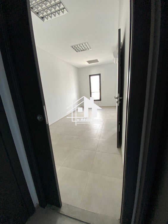 A vendre Bureau H+1 au bardo avenue hbib borguiba
