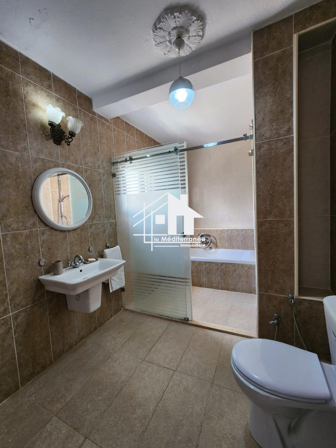 A louer villa S3 meublé à la marsa plage