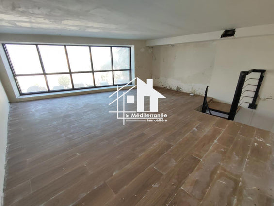 A vendre local commercial a la Soukra