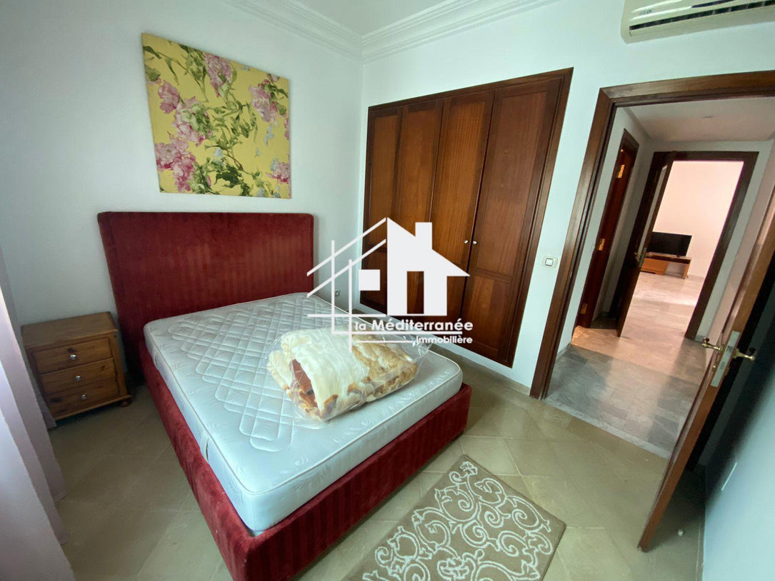 Un appartement S+2 meublé à louer au lac 2