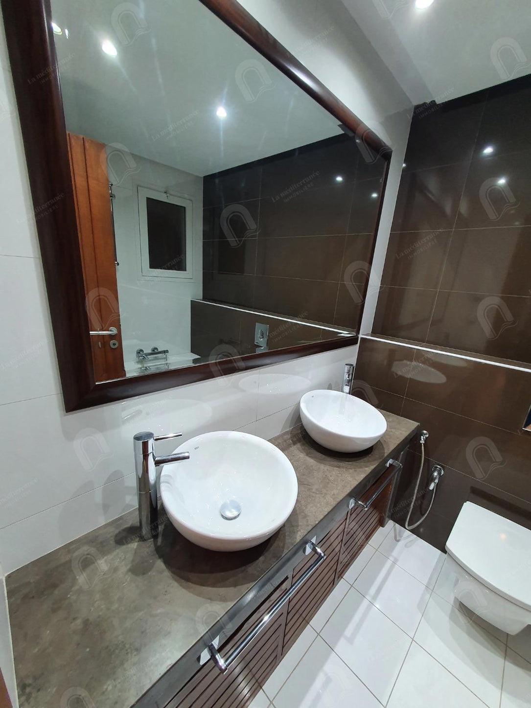 Appartement S+3 aux les berges du lac 2