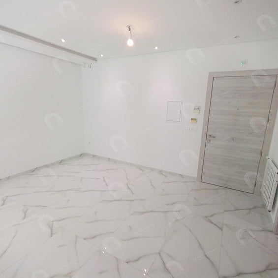 A louer un appartement s+1 à cité ennaser2