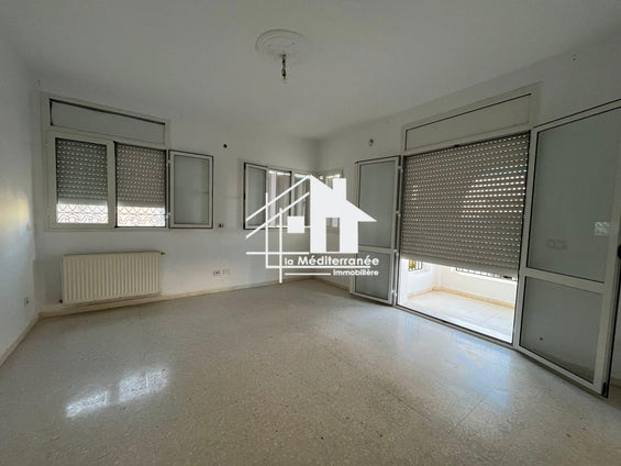 A vendre étage villa s2 a sidi daoued
