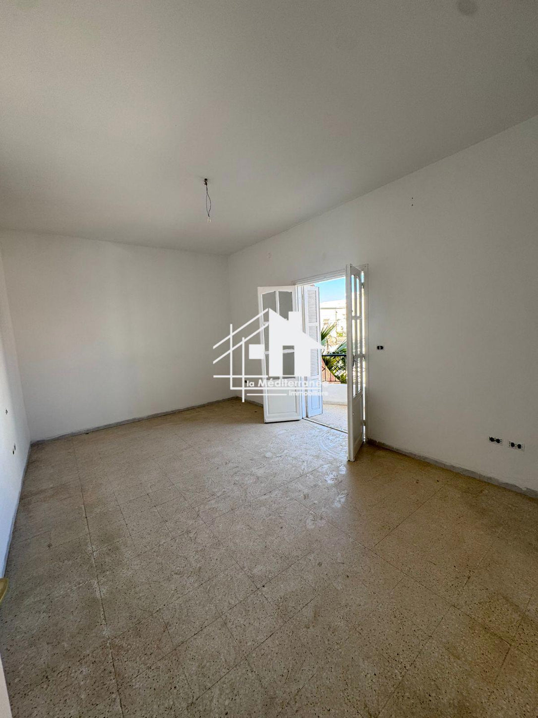 A louer étage de villa S+2 à manouba