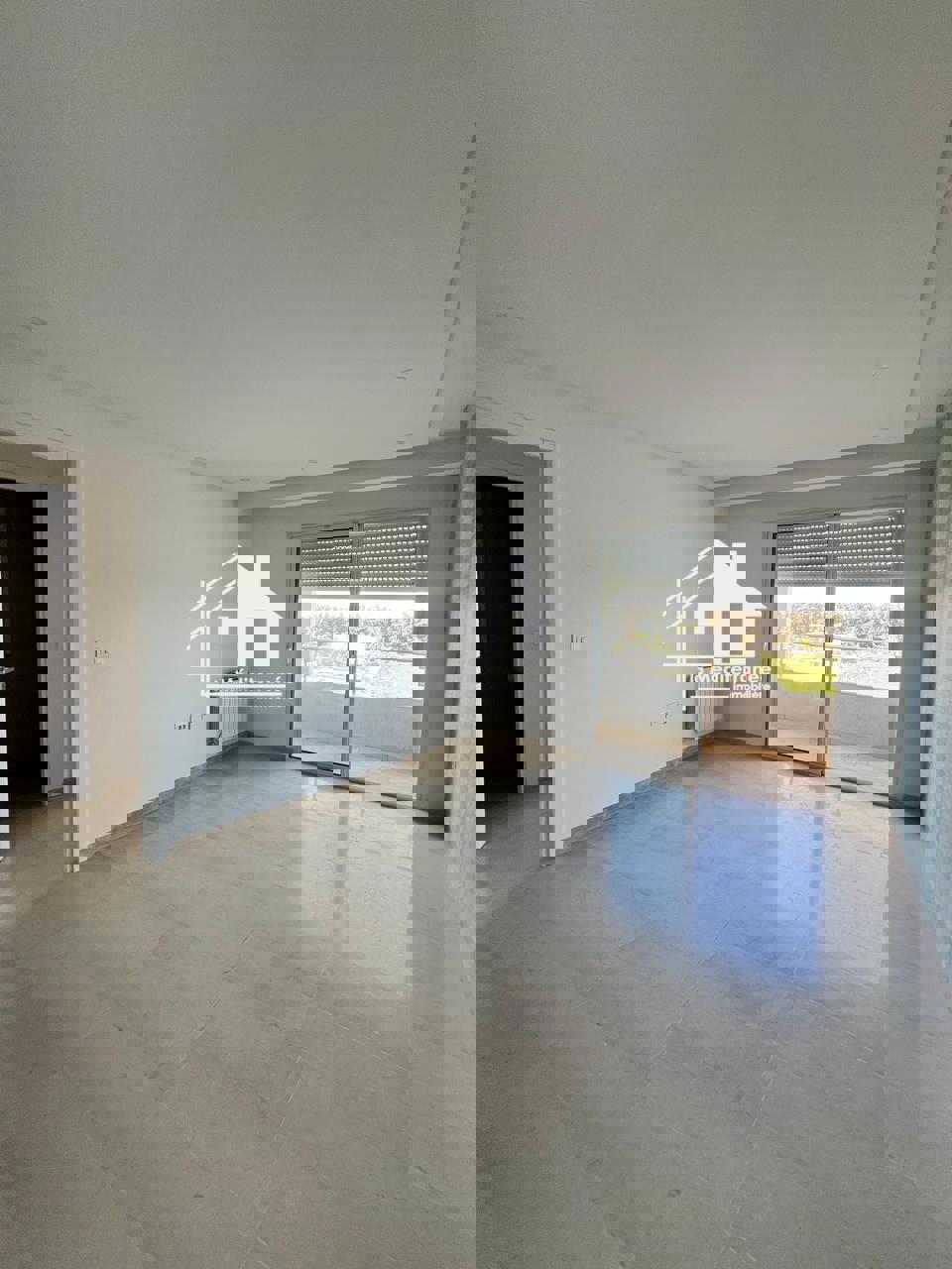 A louer appartement S+2 à la Soukra