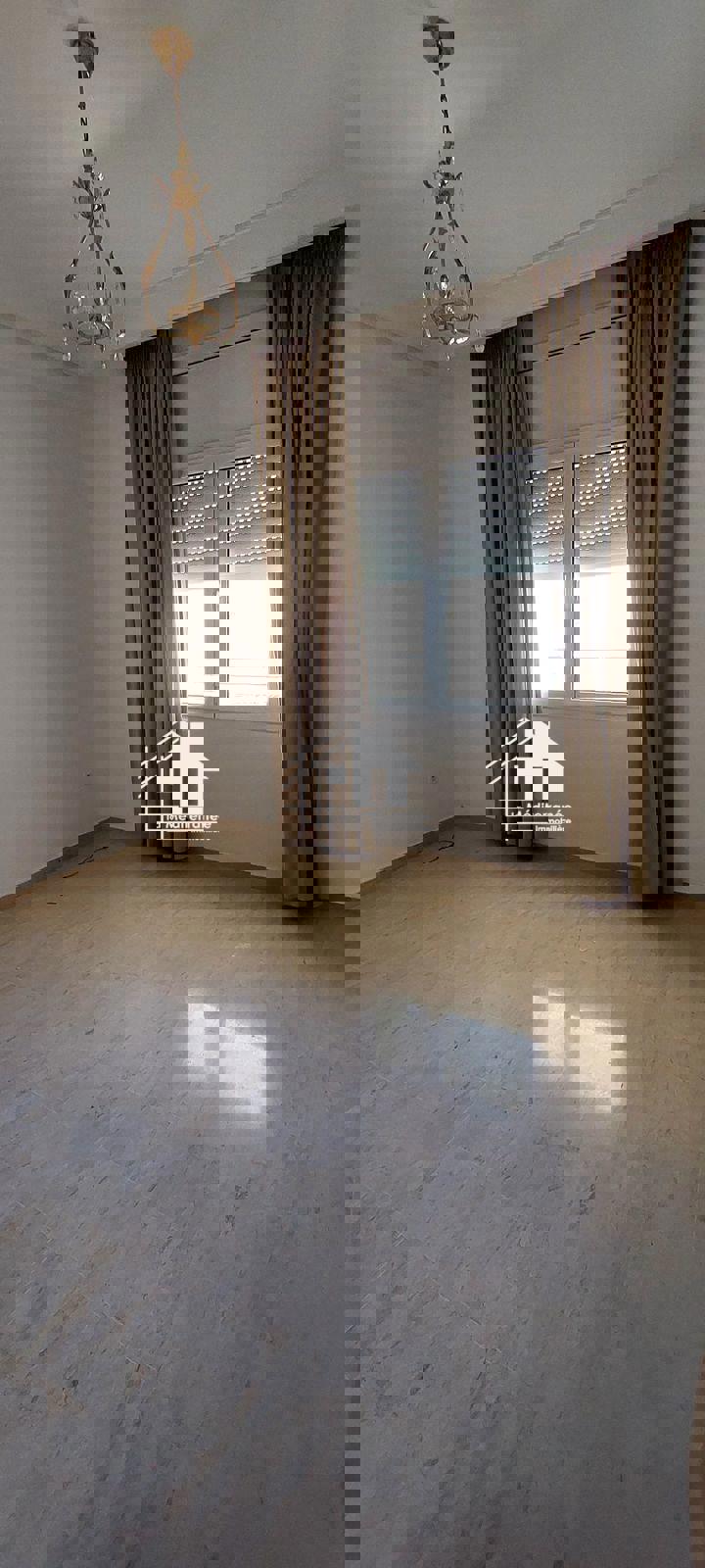A louer un appartement S+2 derrière carrefour La Marsa