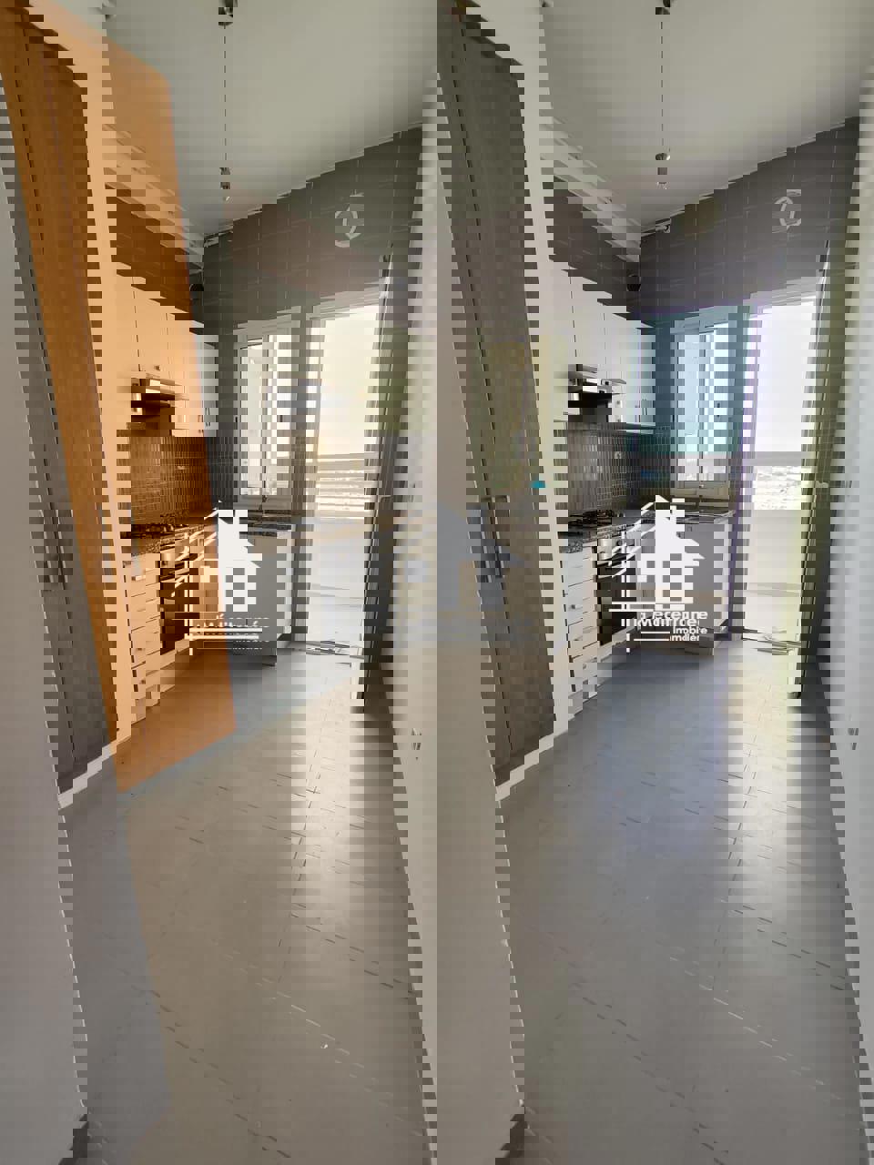 A vendre S+2 a cité Wahat