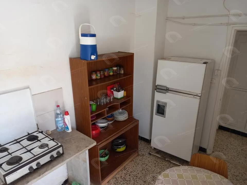 A louer un appartement S+2 meublé