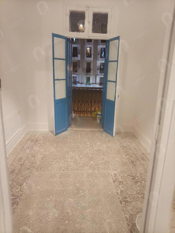 A louer appartement S+3 au centre ville