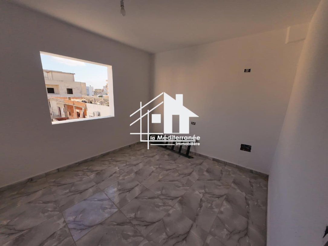 A louer étage de villa S+2 à manouba