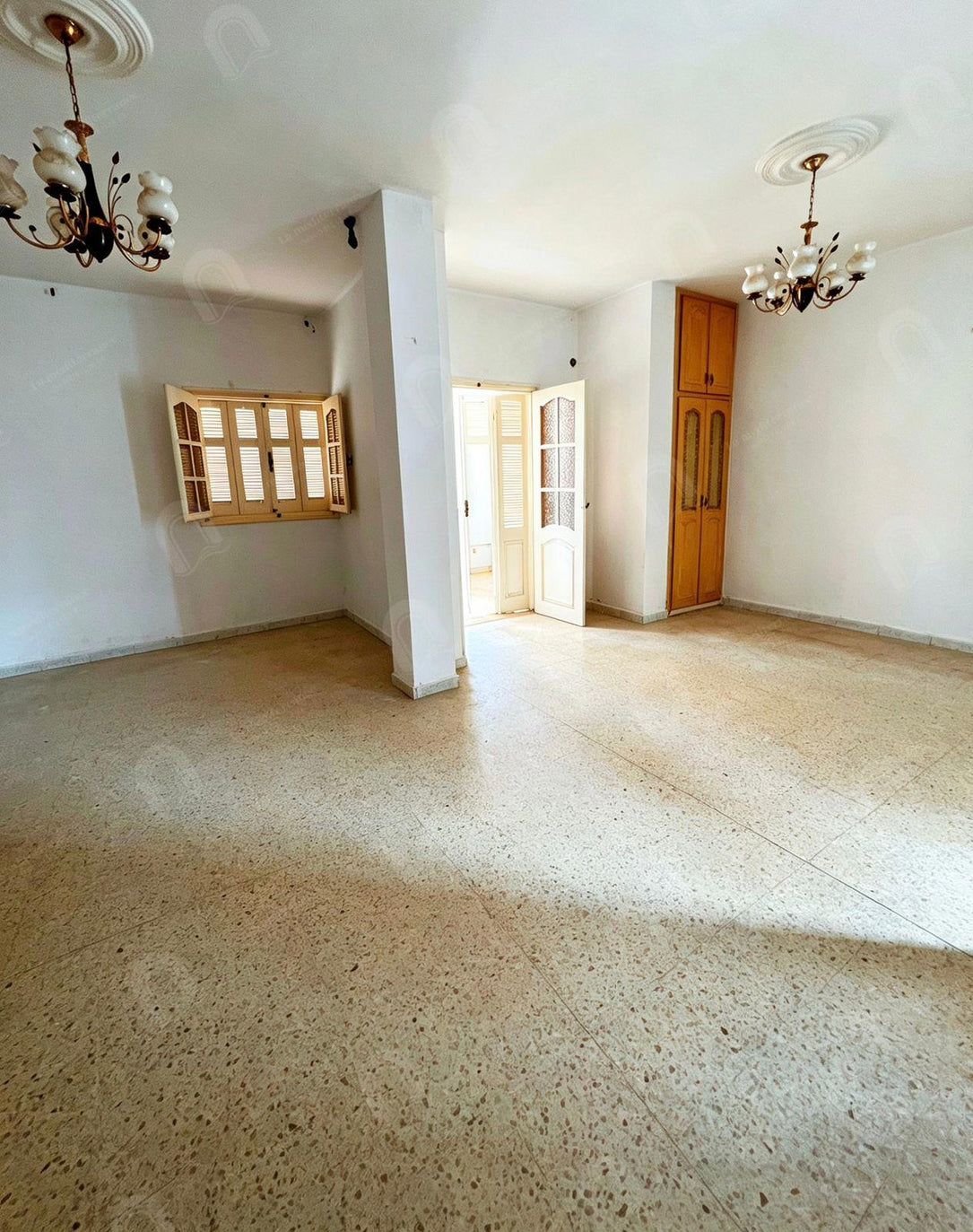 A Vendre étage de villa S+2 au bardo rue de la France