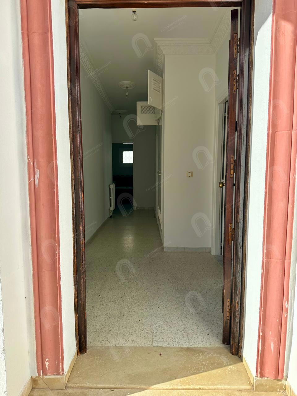 A vendre Villa S+3 à El agba Diar Ben Mahmoud