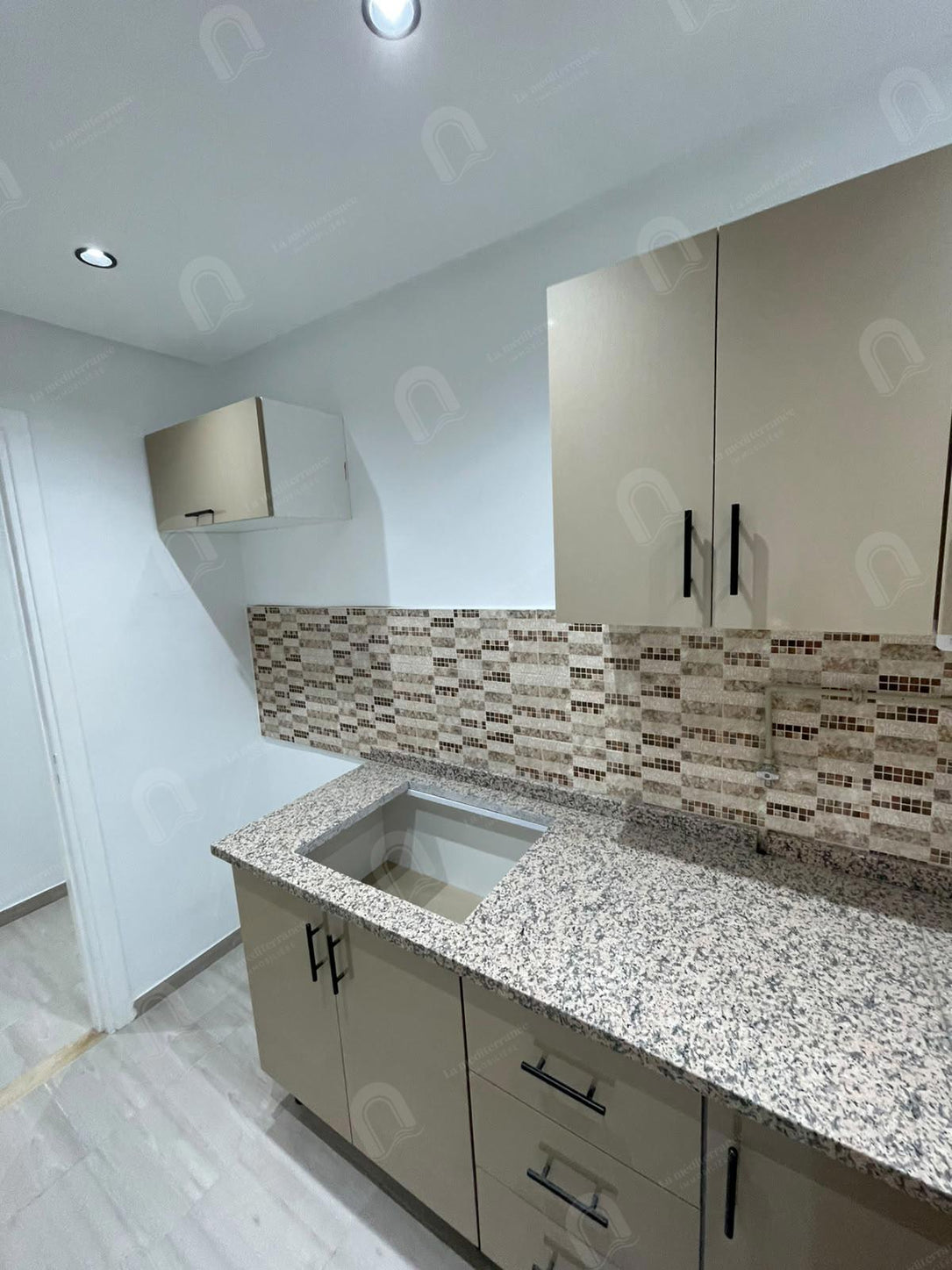 A louer appartement S+1 hst à denden