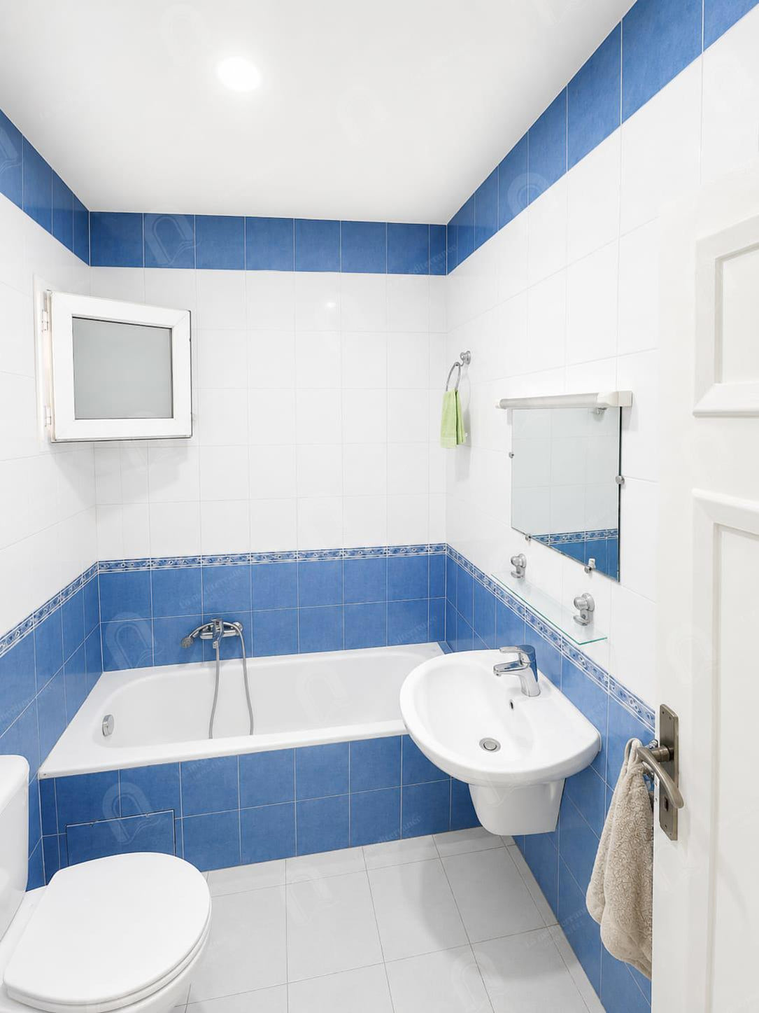 A vendre appartement S+2 situé au Rdc  au bardo 2 ras tabia