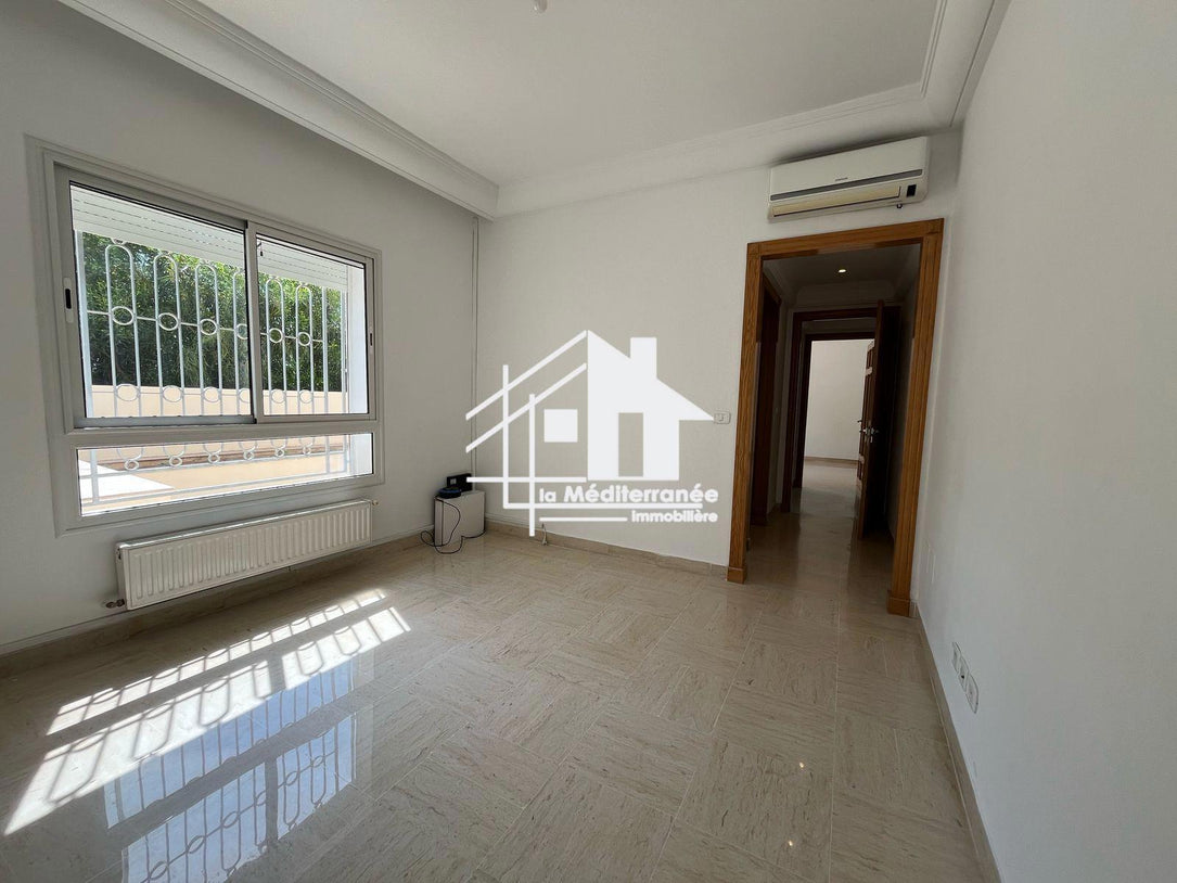 Appartement S+3 à Jardins de Carthage