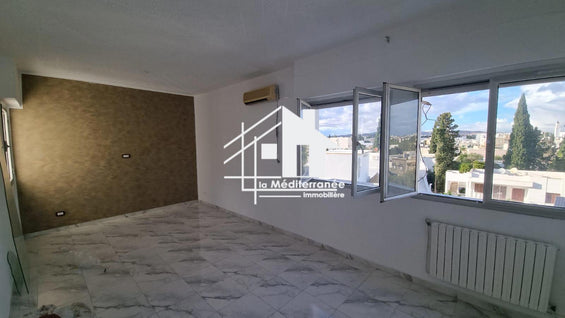 a louer appartement duplex s+3 à khaznadar