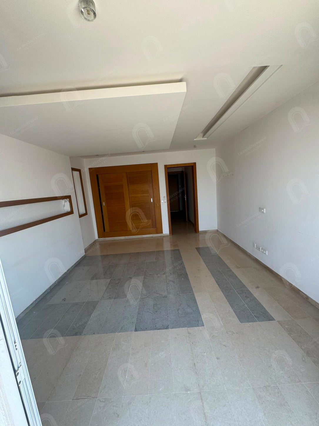 À louer Spacieux appartement S+3 à la soukra
