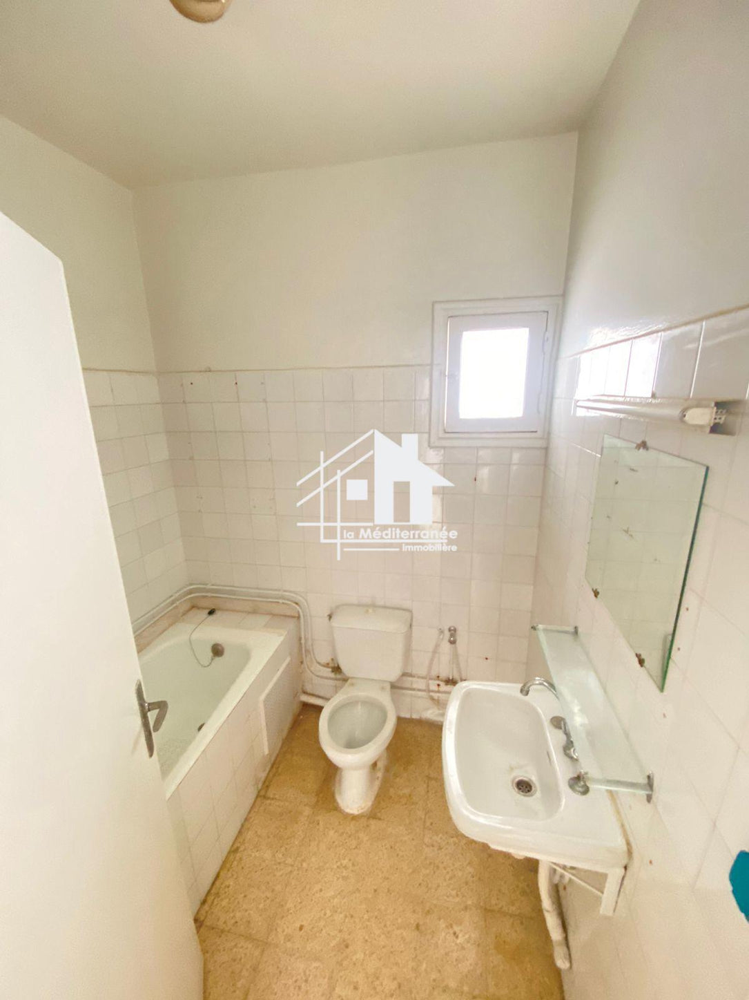 A vendre appartement S+2 à ksar said