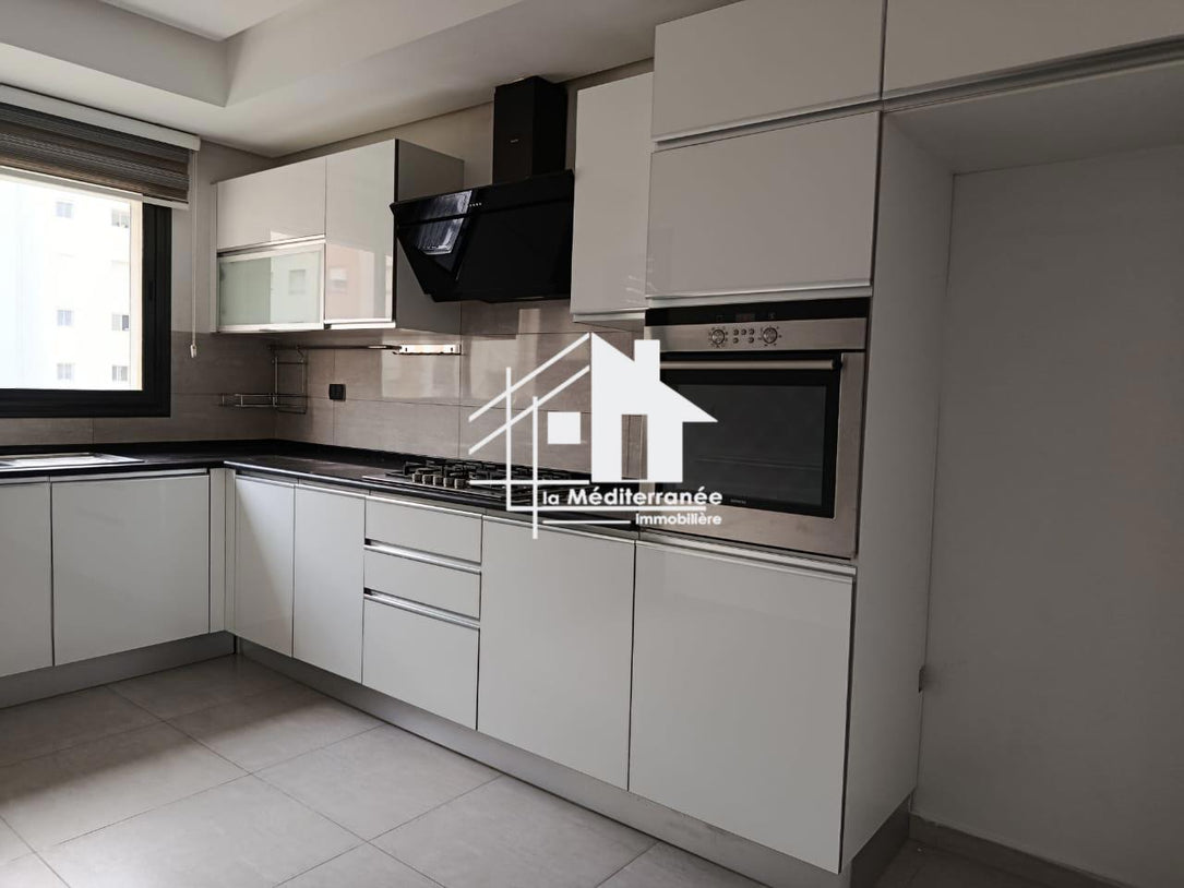 Un Appartement S+4 au jardins de Carthage