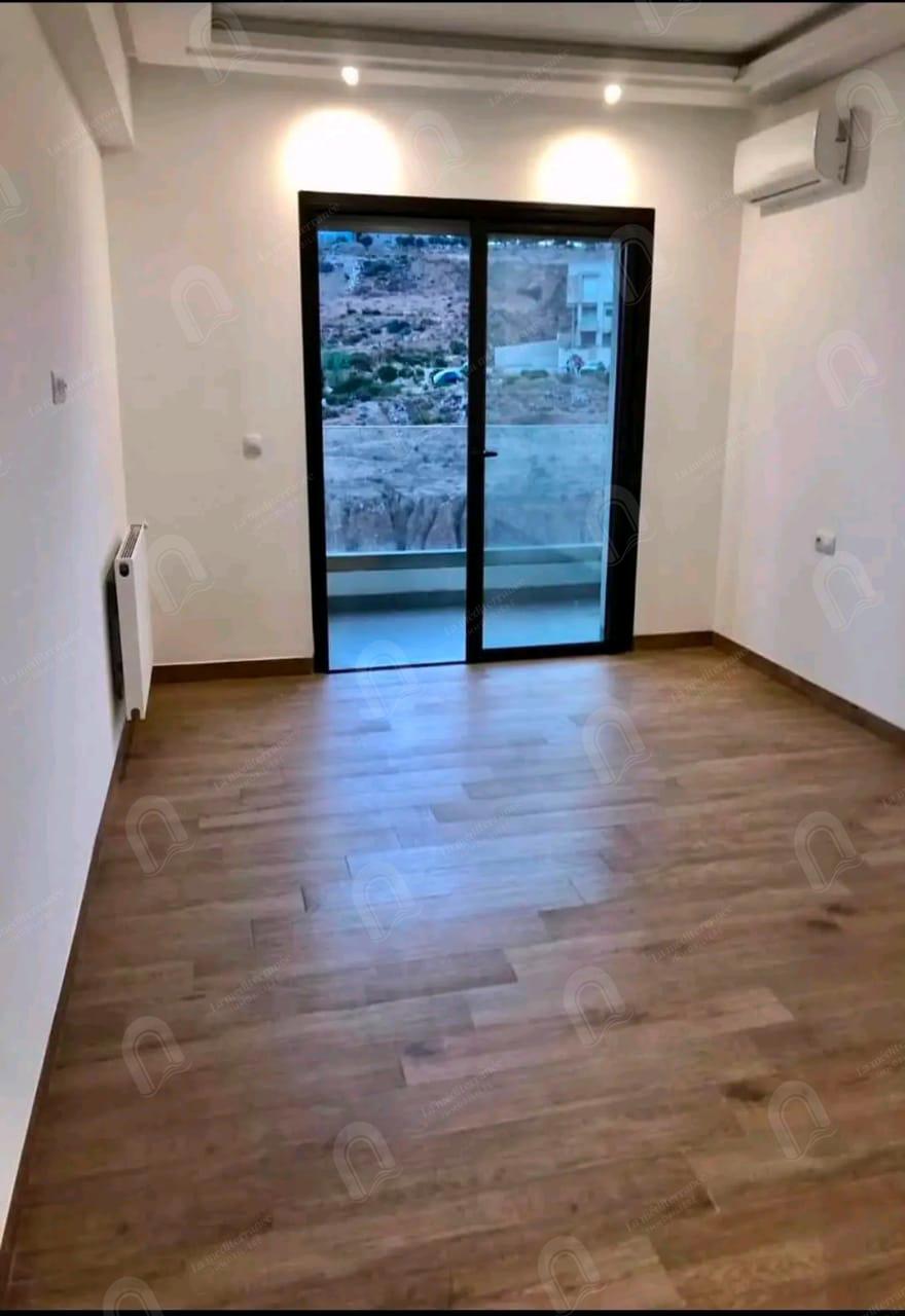 A louer un appartement S+1 à cité ennasr