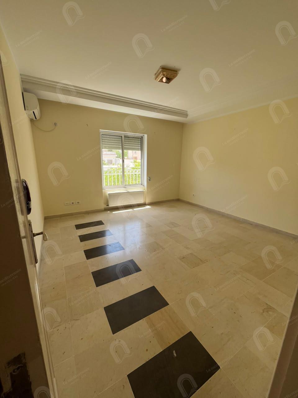 A louer un Appartement S+3