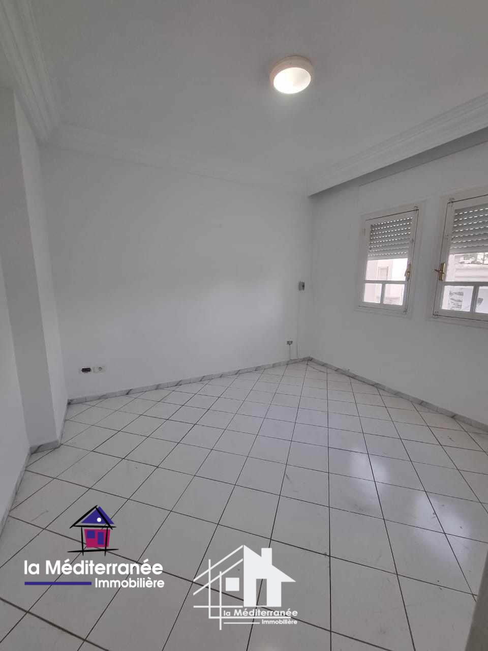 A vendre appartement s3 à Boumhel bel air