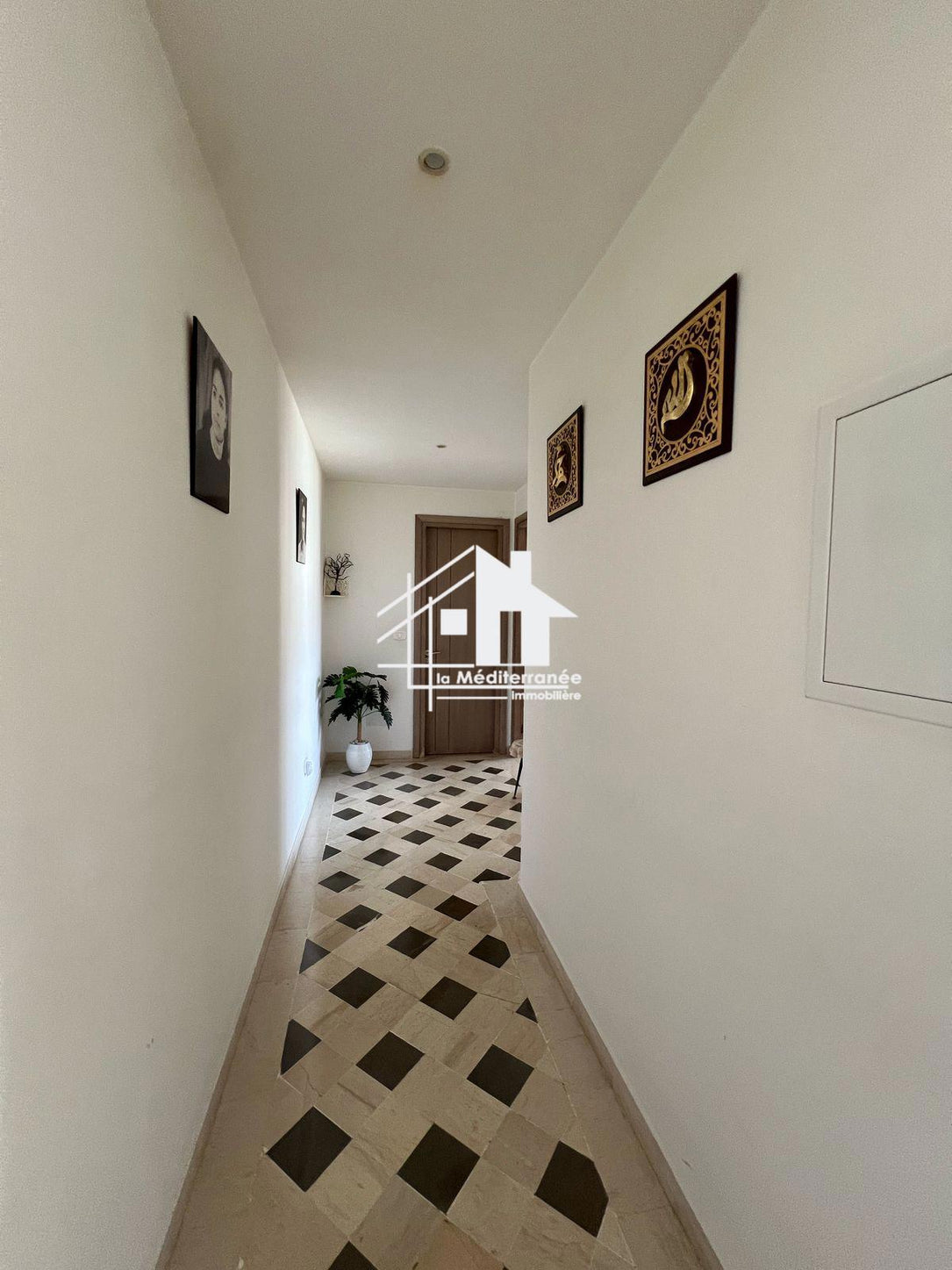 a vendre appartement s+2 hst à manouba