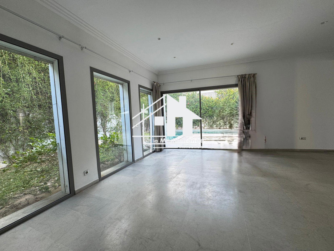 Une magnifique villa S+5 avec piscine au Lac 2