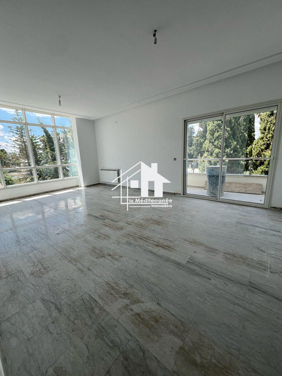 location des étages de villas s3 jamais habitée au Bardo
