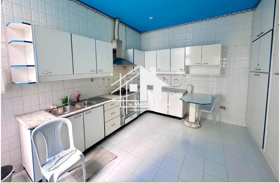 A louer villa à usage bureautique H+5  à Lafayette