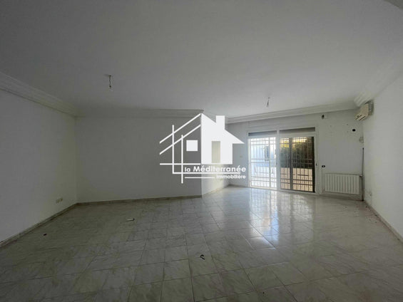 A louer une villa s+5 à Ezzahra ville