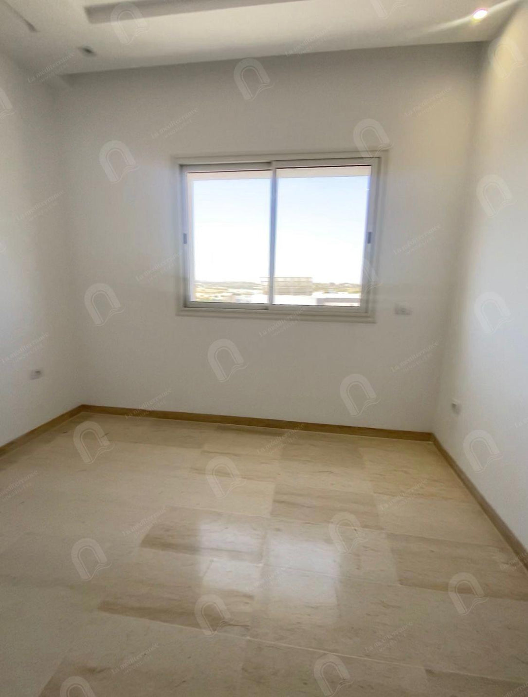 A vendre appartement s3 hst à Sahloul 4