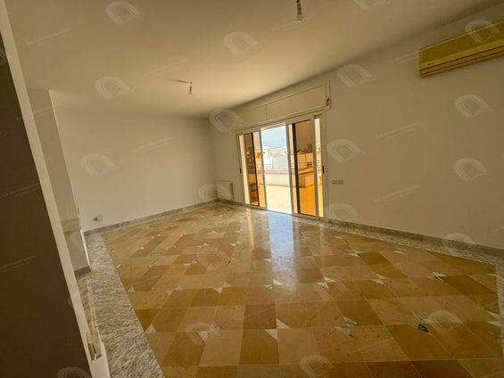 A louer un spacieux appartement s+3 au lac 1
