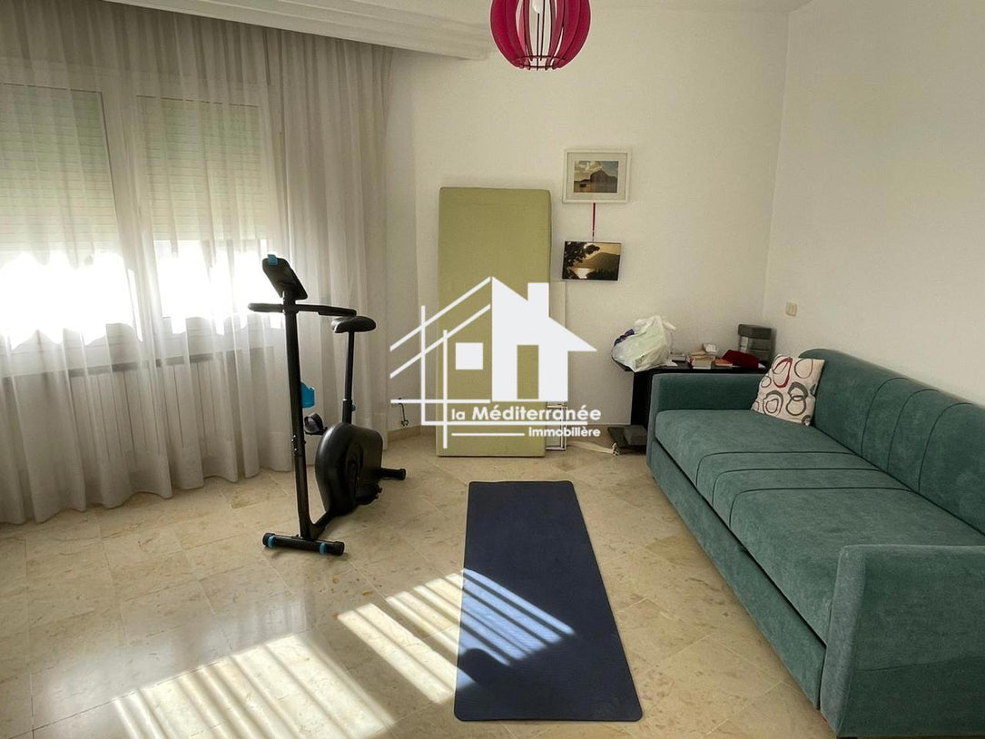 un appartement S+3 a la marsa plage