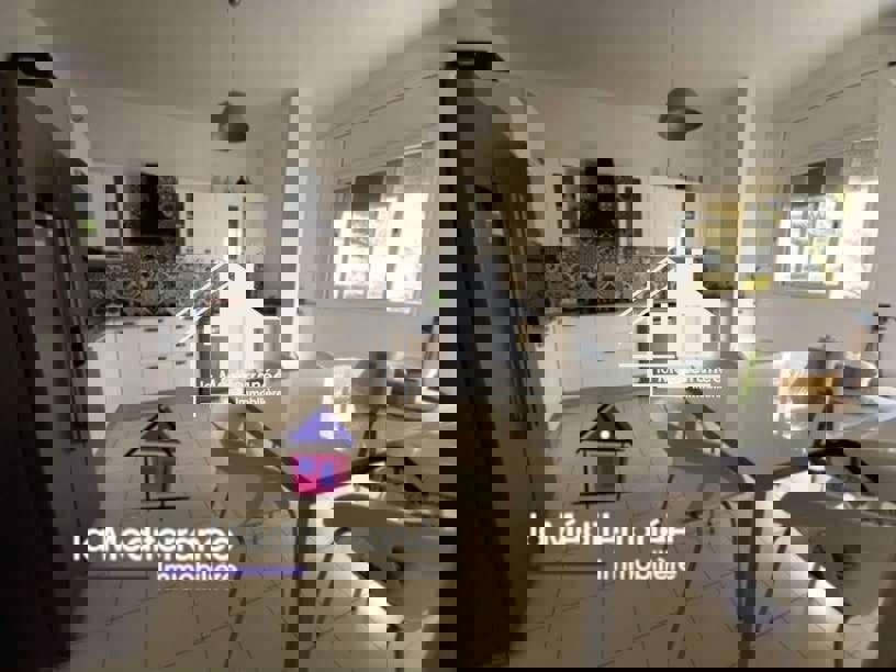 A louer Etage de villa s+4 Hamem Chatt