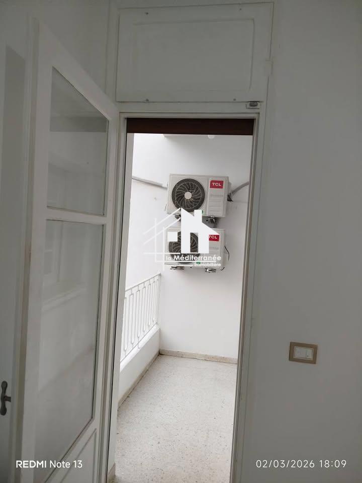 A louer appartement S+3 hst à El Manar 2