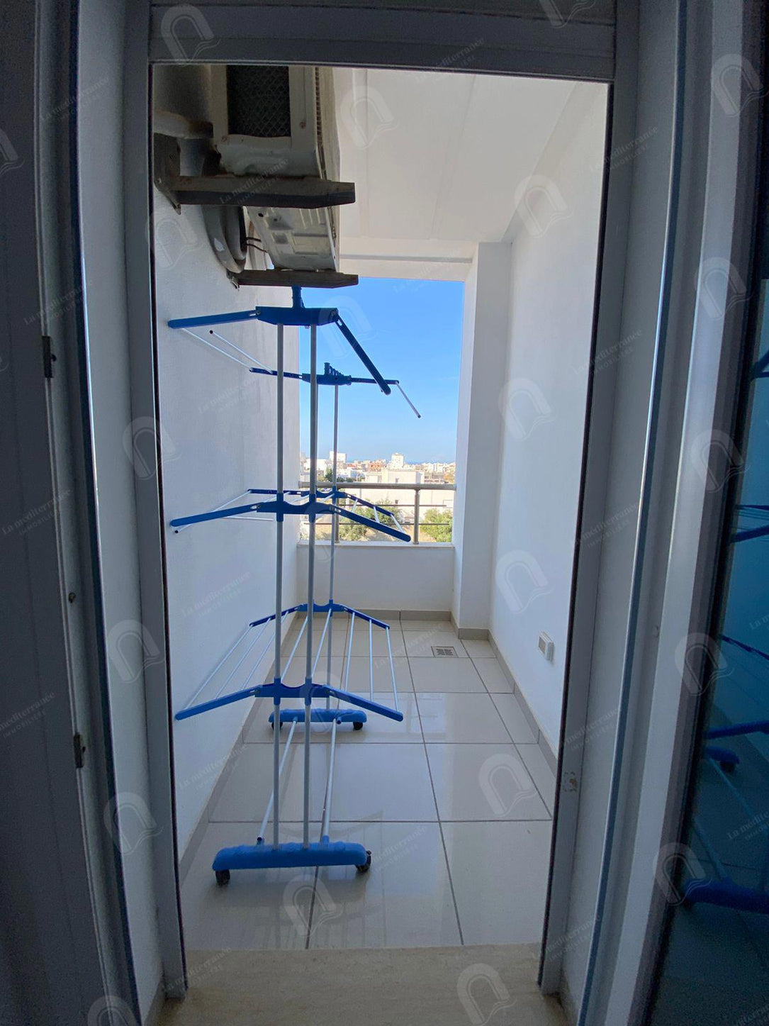 À Vendre – Appartement S+2 Meublé à Sahloul 2, Sousse