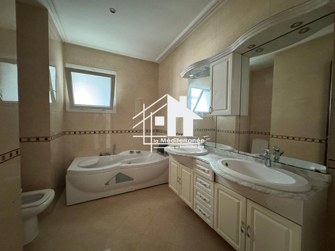 A louer un appartement au RDC
