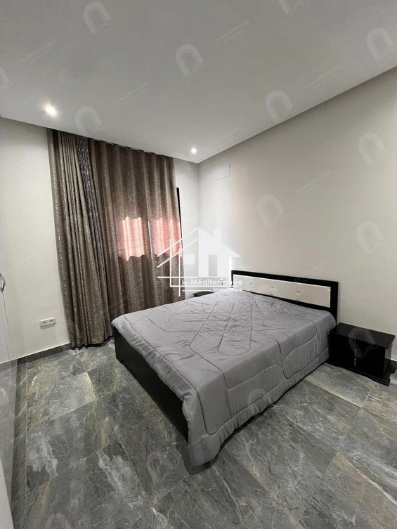 A vendre appartement S+3 hst au bardo