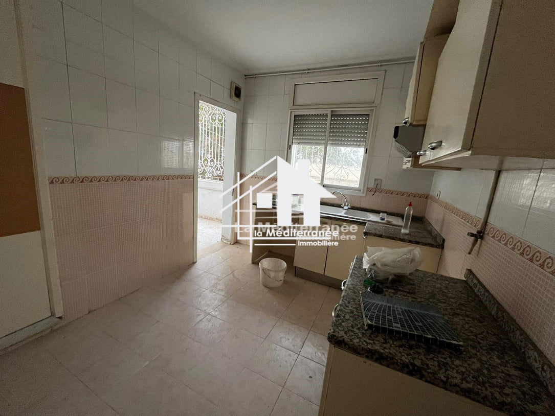 À louer Appartement S+3 au bardo
