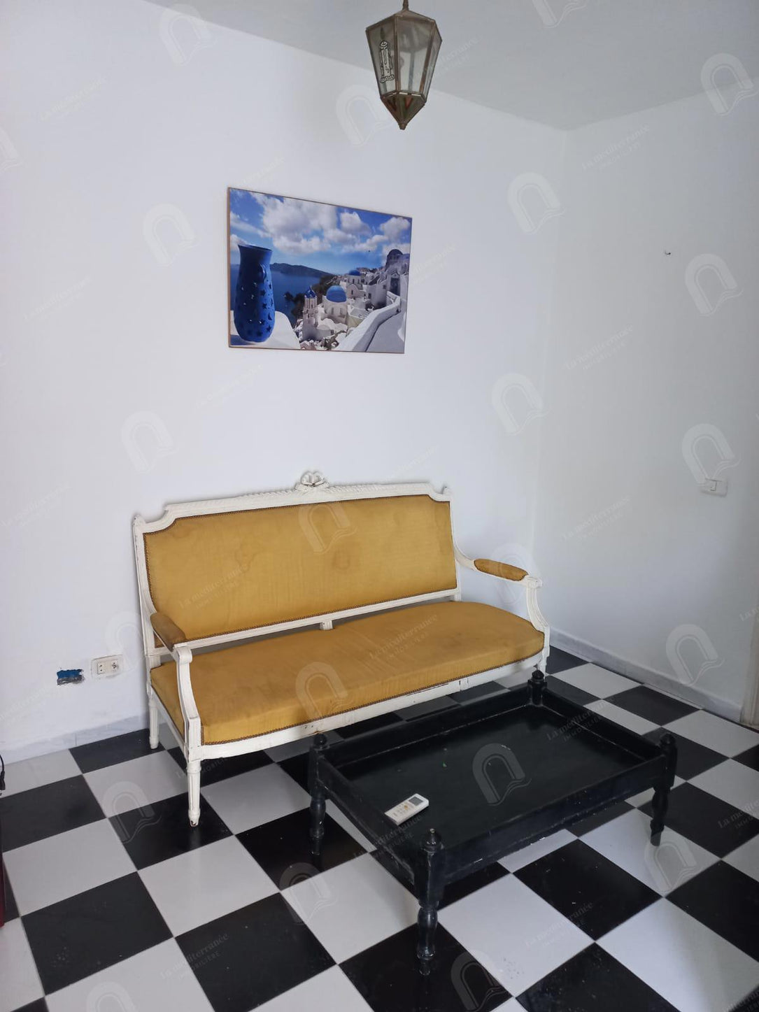 A louer un appartement S+2 meublé