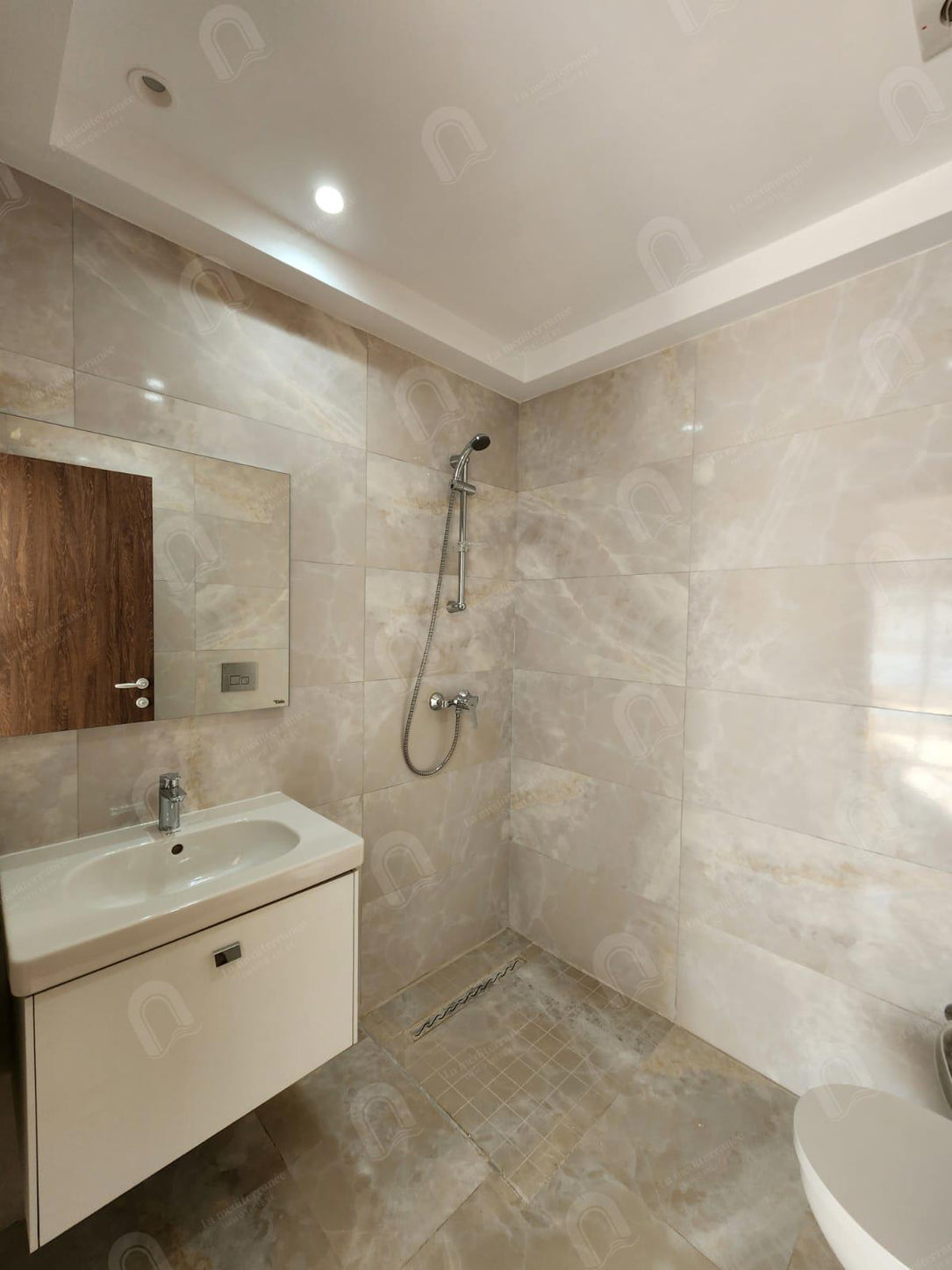 A vendre un S+2 neuf à la nouvelle soukra