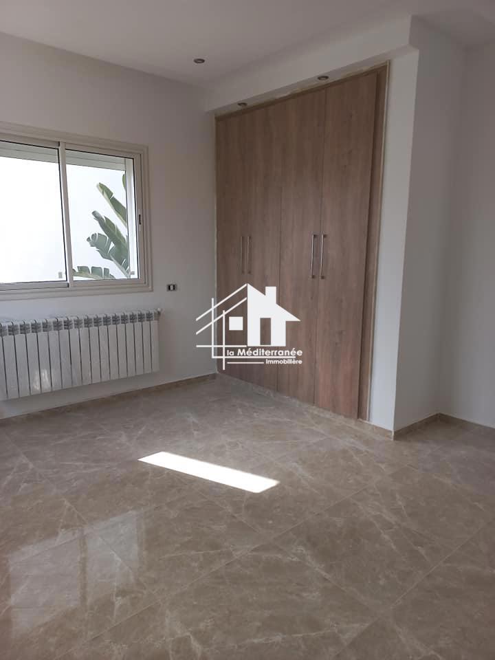 A louer étage de villa S+2 au Bardo